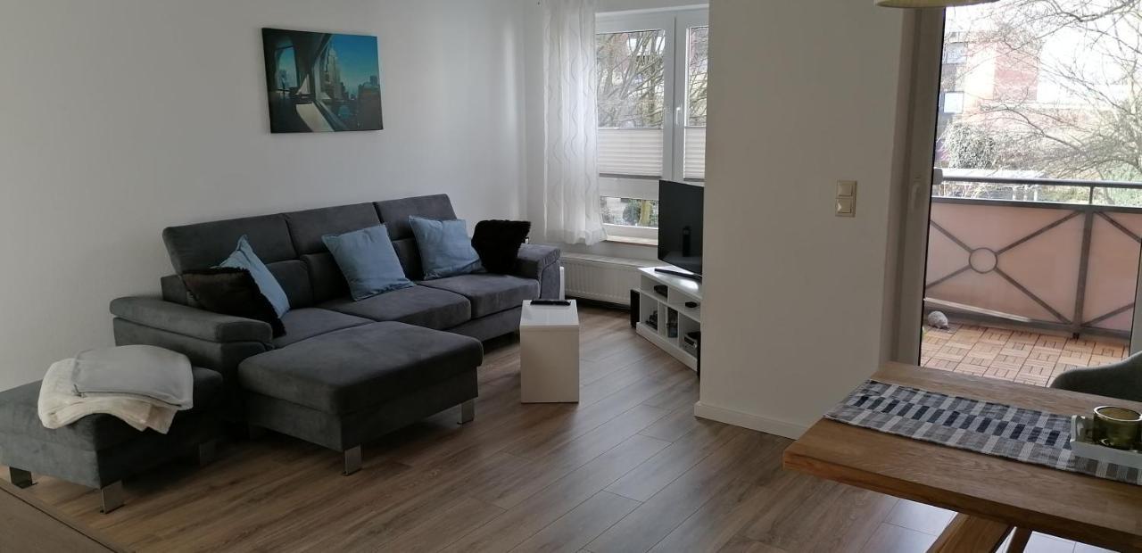 Schoenes 2-Zi. App. 55 Qm - Voll Moebliert - Citynah Elmshorn Exterior photo